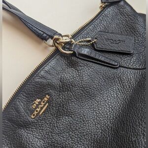 COACH Kelsey Shoulder Handbag Black Pebble Leather Crossbody Purse